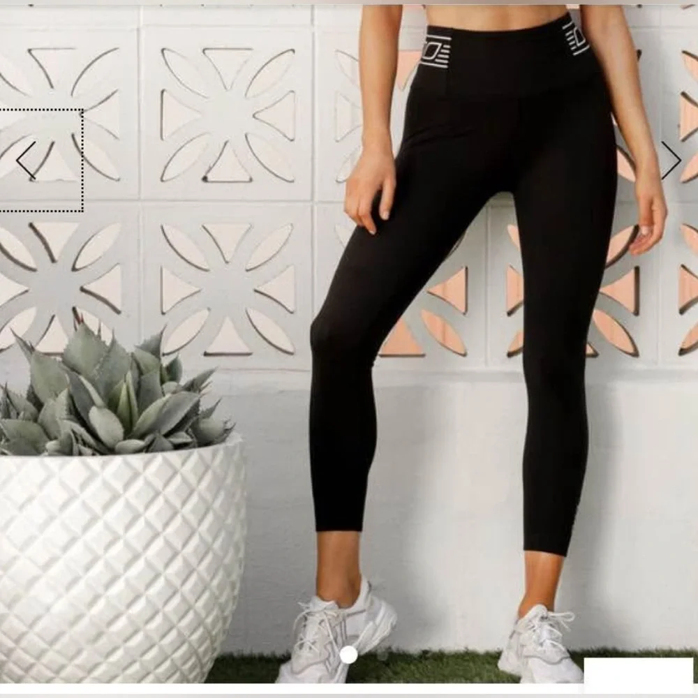 Lorna Jane Stripe Core‎ Leggings S